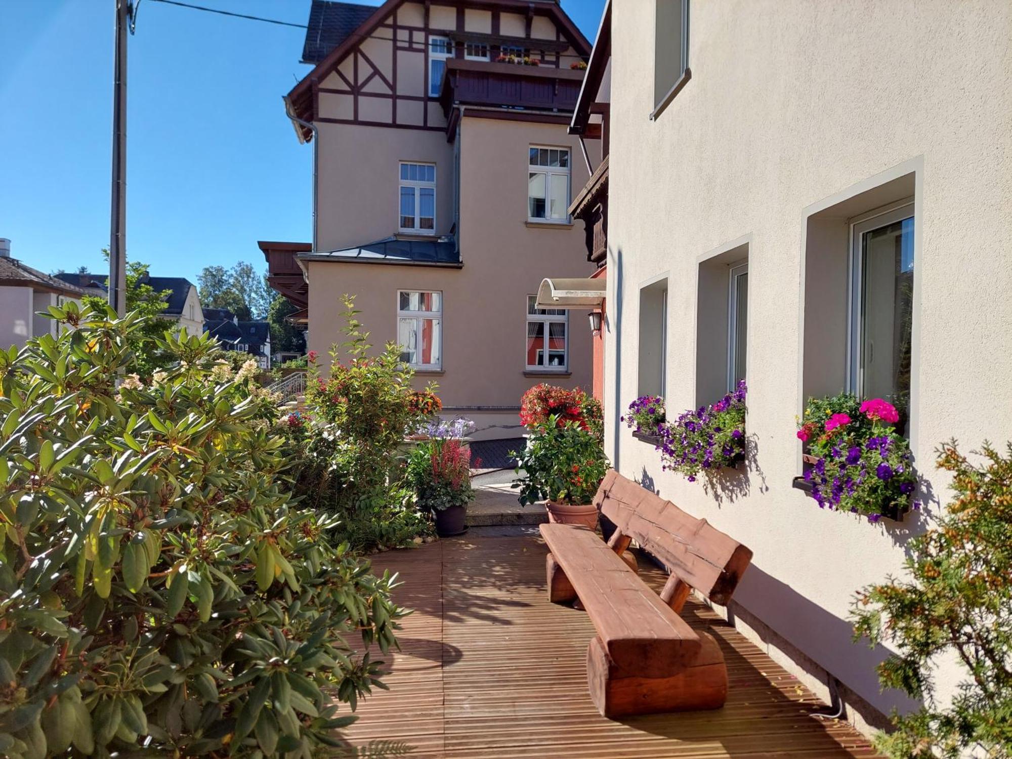 Villa Helvetia Bad Elster Exterior photo